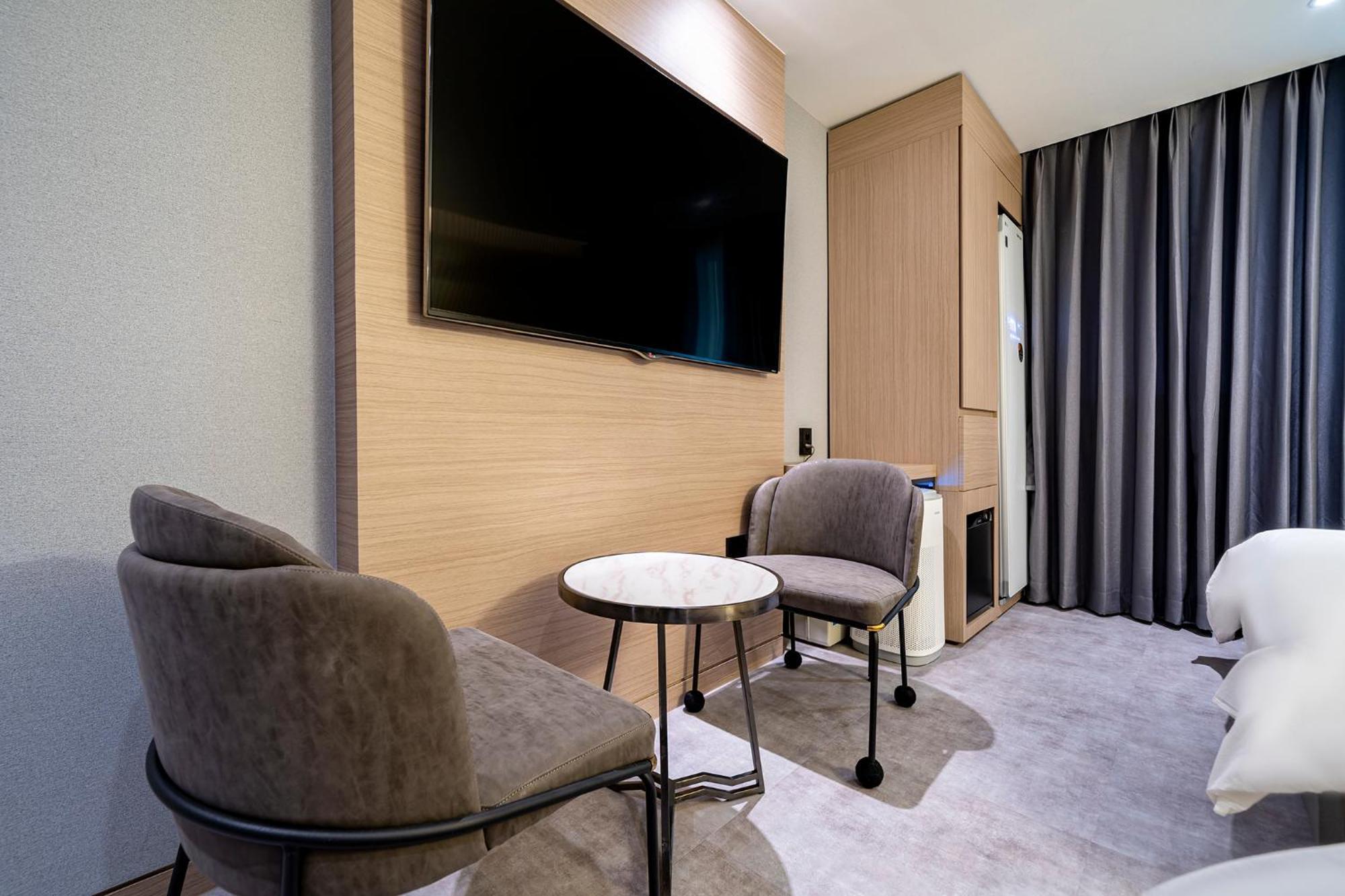 Urban Brown Hotel Chungju City Hall エクステリア 写真