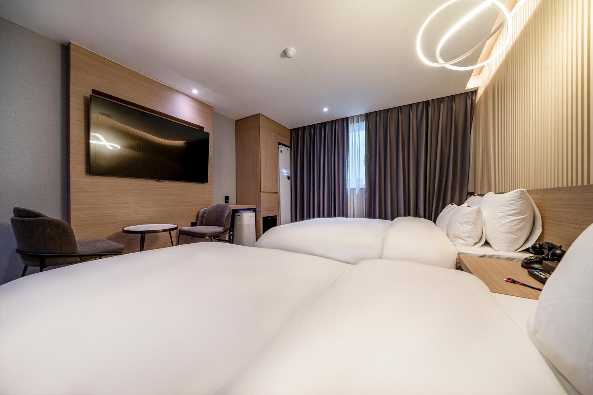 Urban Brown Hotel Chungju City Hall エクステリア 写真
