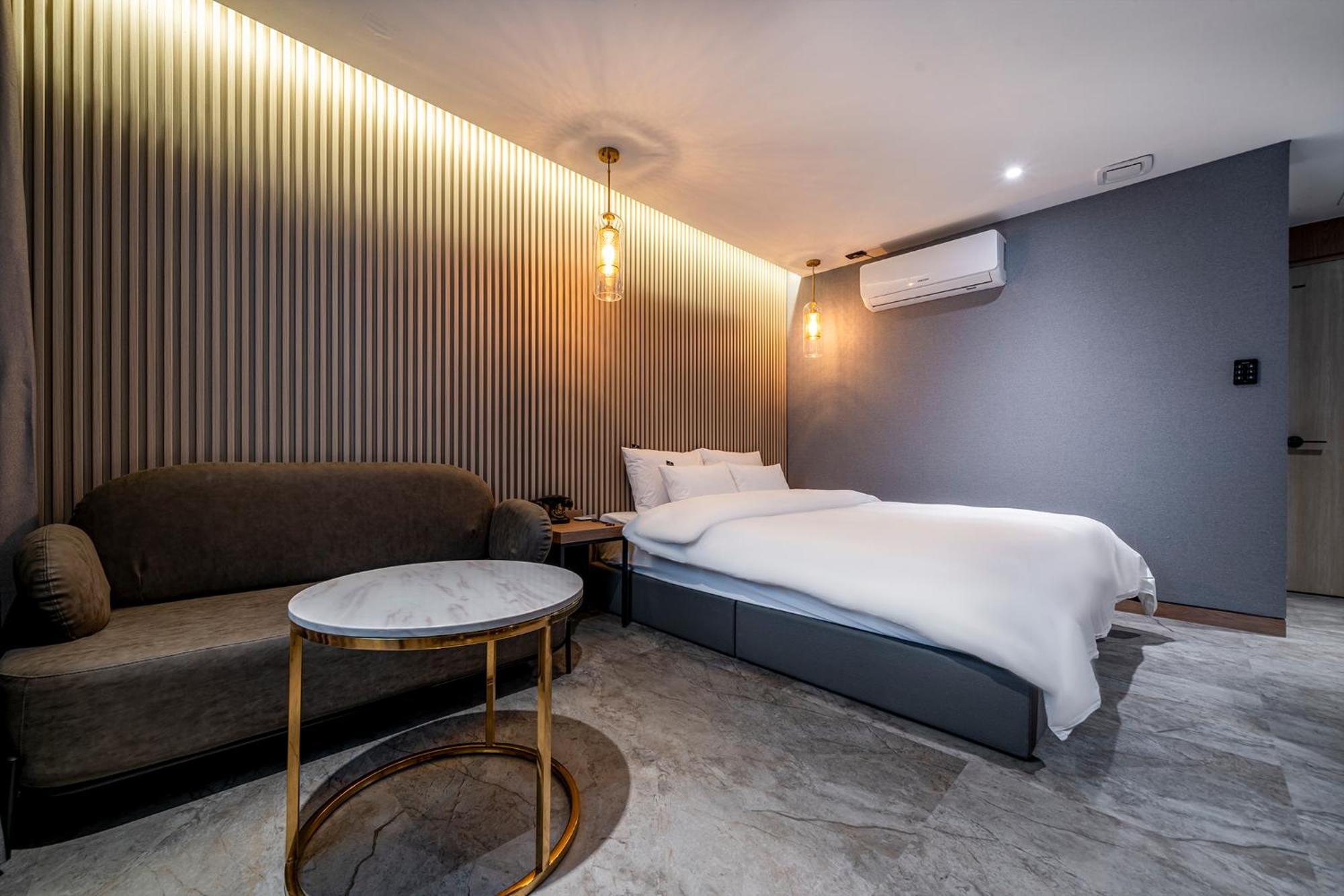 Urban Brown Hotel Chungju City Hall エクステリア 写真