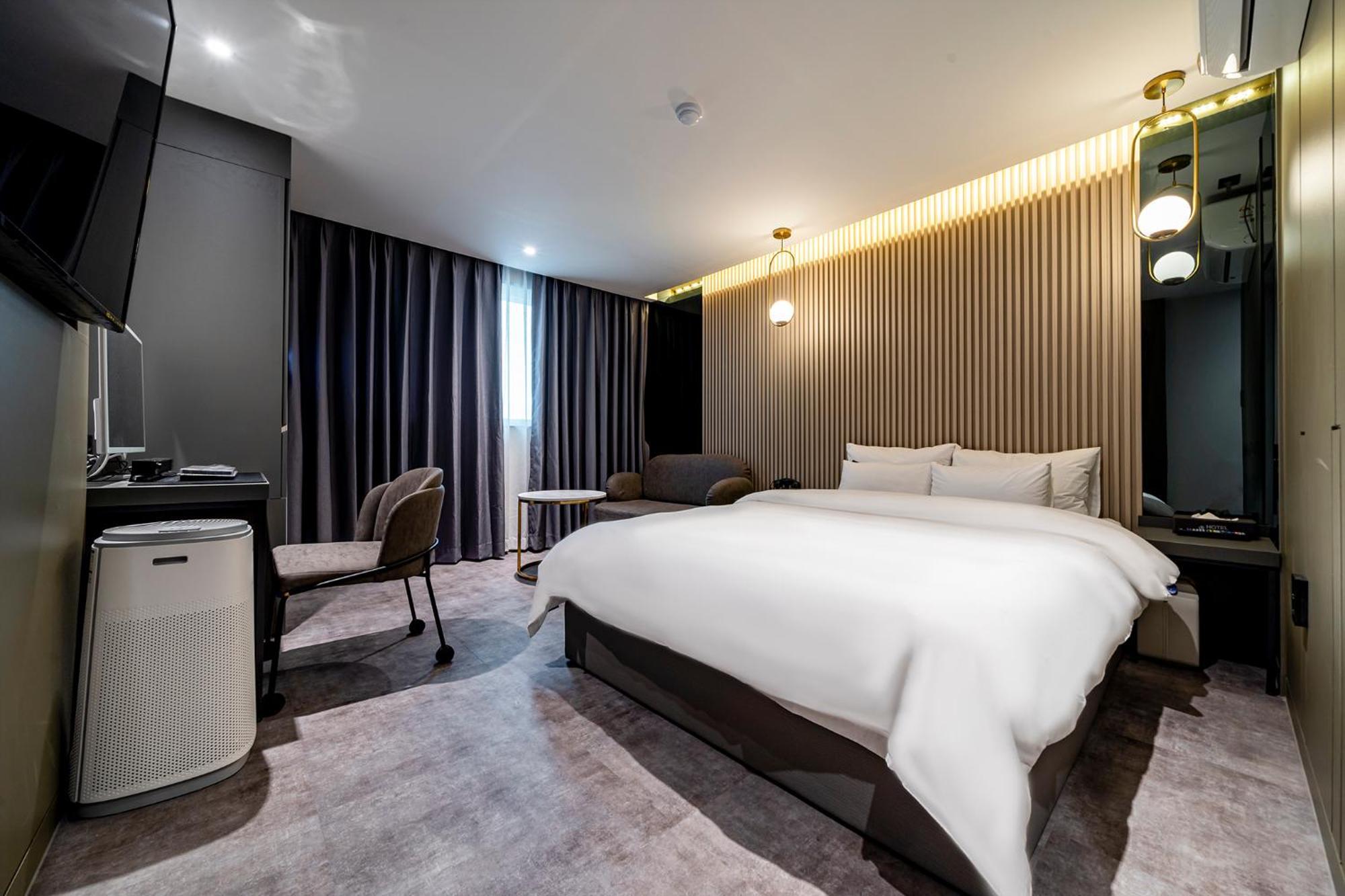 Urban Brown Hotel Chungju City Hall エクステリア 写真